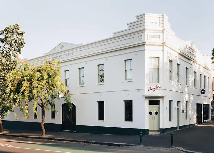 Naughtons Hotel Melbourne